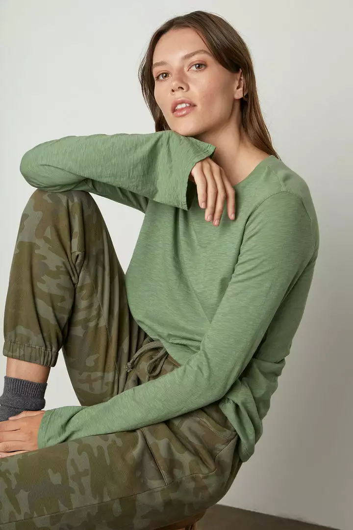 Velvet By Graham & Spencer SOFIA BELL SLEEVE TEE Womens 2 Velvet By Graham & Spencer SOFIA BELL SLEEVE TEE Womens