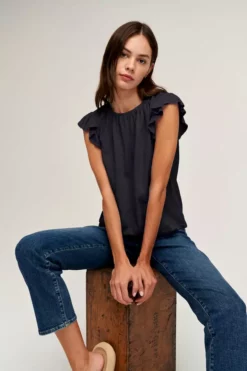 Velvet By Graham & Spencer Womens STACY RUFFLE SLEEVE TANK
