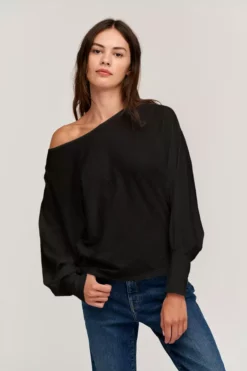 Velvet By Graham & Spencer TRISTEN DOLMAN SLEEVE TEE 32 Velvet By Graham & Spencer TRISTEN DOLMAN SLEEVE TEE