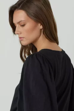 Velvet By Graham & Spencer Womens UMA PUFF SLEEVE TEE