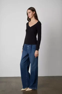 Velvet By Graham & Spencer Womens HILARY COTTON THERMAL HENLEY 14 Velvet By Graham & Spencer Womens HILARY COTTON THERMAL HENLEY