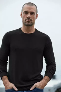 Velvet By Graham & Spencer BRONSON COZY JERSEY KNIT TOP Mens