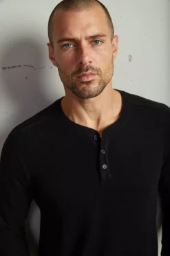 Velvet By Graham & Spencer FAUST MARLED COZY JERSEY HENLEY Mens