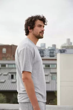 Velvet By Graham & Spencer NEWALL CREW NECK SHIRT Mens 8 Velvet By Graham & Spencer NEWALL CREW NECK SHIRT Mens