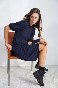 Velvet By Graham & Spencer Womens BRIE PUFF SLEEVE DRESS 11 Velvet By Graham & Spencer Womens BRIE PUFF SLEEVE DRESS