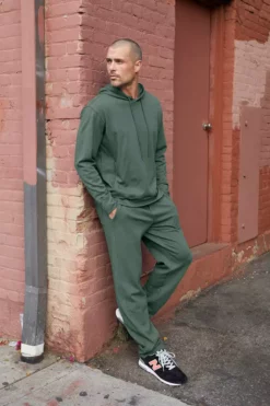 Velvet By Graham & Spencer RAND PULLOVER HOODIE Mens