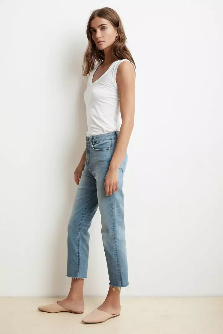 Velvet By Graham & Spencer KAROLINA HI RISE STRAIGHT LEG CUT OFF JEANS Womens 8 Velvet By Graham & Spencer KAROLINA HI RISE STRAIGHT LEG CUT OFF JEANS Womens