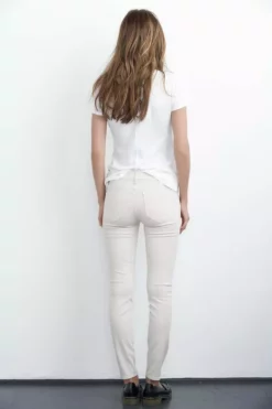 Velvet By Graham & Spencer TONI SKINNY JEAN Womens 36 Velvet By Graham & Spencer TONI SKINNY JEAN Womens