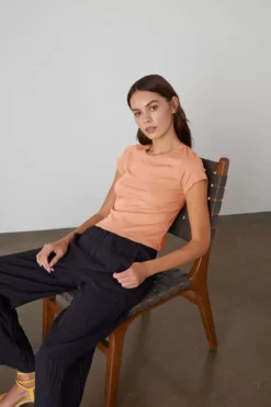 Velvet By Graham & Spencer NINA CROPPED CREW NECK TEE Womens 30 Velvet By Graham & Spencer NINA CROPPED CREW NECK TEE Womens