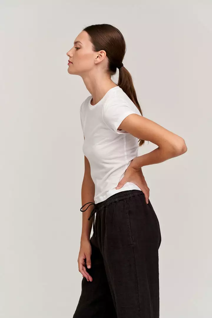 Velvet By Graham & Spencer NINA CROPPED CREW NECK TEE Womens 13 Velvet By Graham & Spencer NINA CROPPED CREW NECK TEE Womens