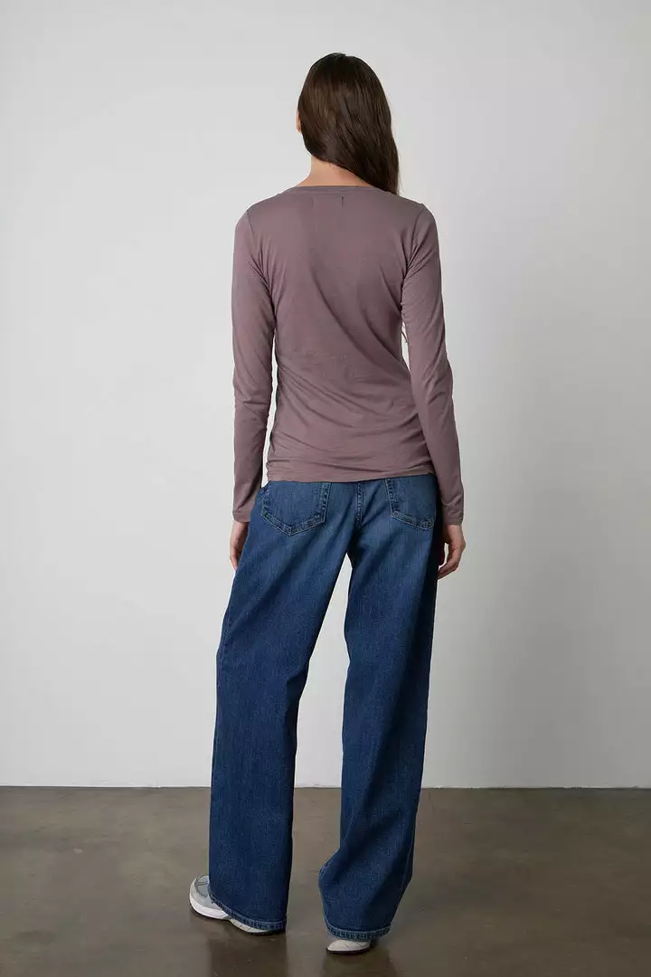 Velvet By Graham & Spencer Womens ZOFINA GAUZY WHISPER FITTED CREW NECK TEE 4 Velvet By Graham & Spencer Womens ZOFINA GAUZY WHISPER FITTED CREW NECK TEE