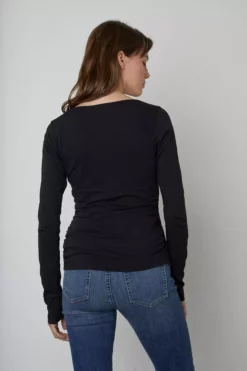 Velvet By Graham & Spencer DENISE SCOOP NECK TEE Womens 6 Velvet By Graham & Spencer DENISE SCOOP NECK TEE Womens