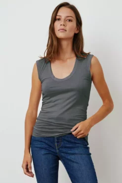 Velvet By Graham & Spencer Womens ESTINA GAUZY WHISPER FITTED TANK TOP