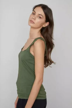 Velvet By Graham & Spencer MOSSY GAUZY WHISPER FITTED TANK