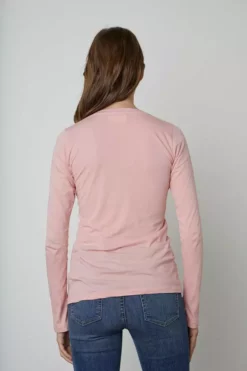 Velvet By Graham & Spencer ZOFINA GAUZY WHISPER FITTED CREW NECK TEE