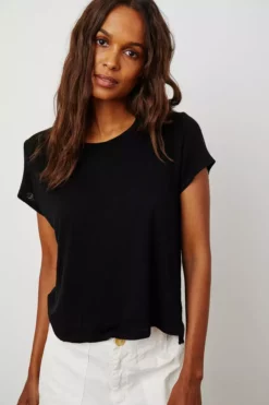 Velvet By Graham & Spencer CASEY SHORT SLEEVE CREW NECK TEE