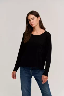 Velvet By Graham & Spencer Womens FIONA POCKET TEE