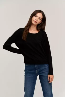 Velvet By Graham & Spencer Womens FIONA POCKET TEE