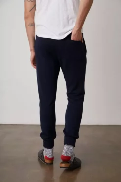 Velvet By Graham & Spencer Mens CROSBY LUXE FLEECE JOGGER 40 Velvet By Graham & Spencer Mens CROSBY LUXE FLEECE JOGGER