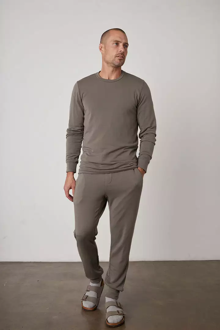 Velvet By Graham & Spencer Mens CROSBY LUXE FLEECE JOGGER 10 Velvet By Graham & Spencer Mens CROSBY LUXE FLEECE JOGGER