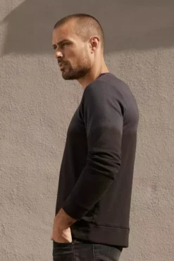 Velvet By Graham & Spencer Mens ALDRIC LUXE FLEECE TIE DYE PULLOVER