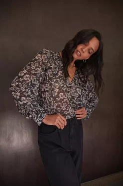 Velvet By Graham & Spencer MILEY PRINTED BOHO BLOUSE Womens 12 Velvet By Graham & Spencer MILEY PRINTED BOHO BLOUSE Womens