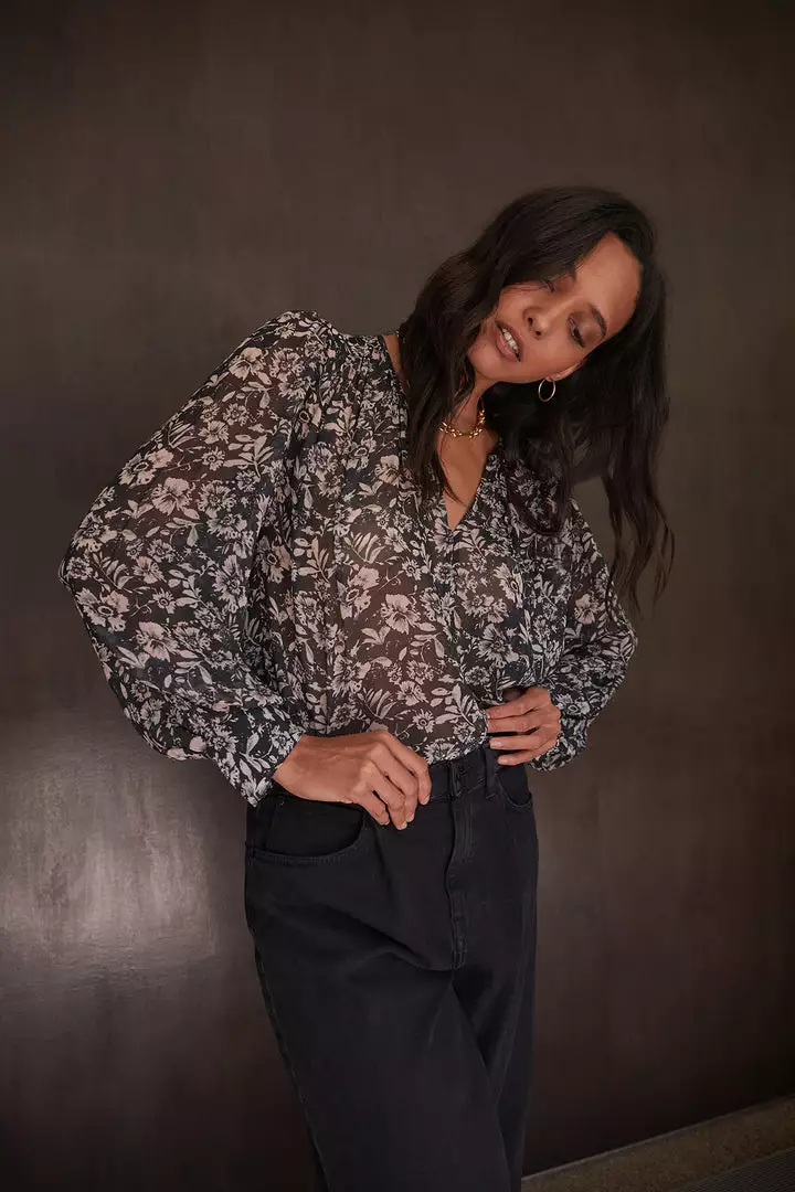 Velvet By Graham & Spencer MILEY PRINTED BOHO BLOUSE Womens 5 Velvet By Graham & Spencer MILEY PRINTED BOHO BLOUSE Womens