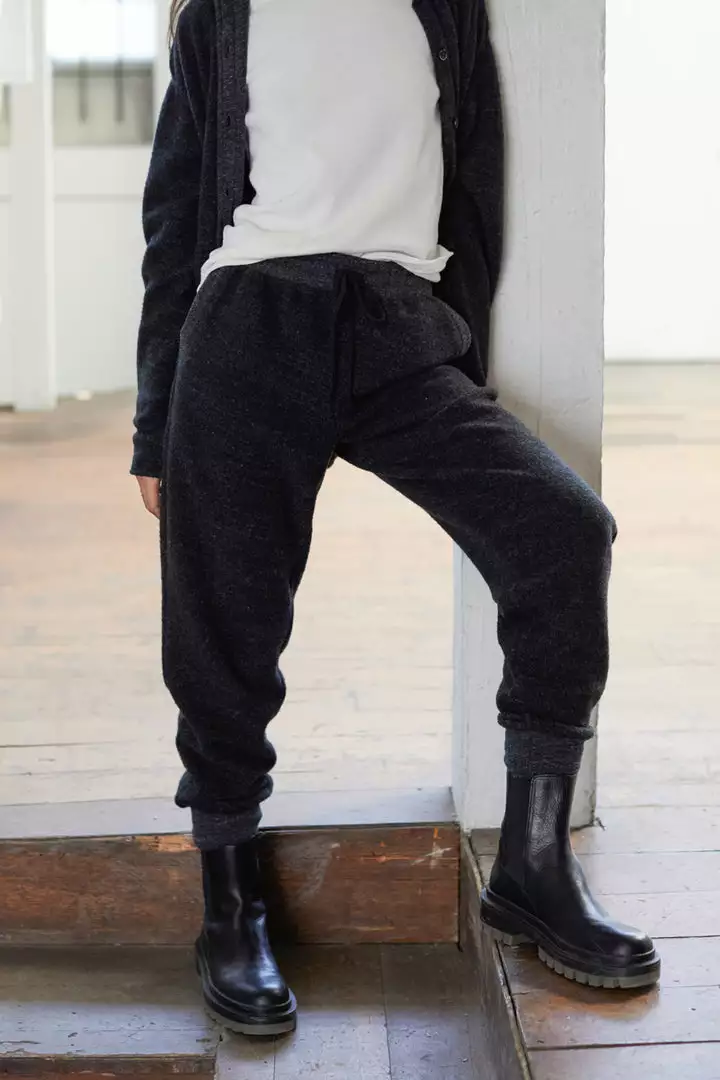 Velvet By Graham & Spencer Womens TABBY SHERPA FLEECE PANT 5 Velvet By Graham & Spencer Womens TABBY SHERPA FLEECE PANT