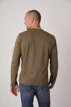 Velvet By Graham & Spencer OLIVER POCKET TEE Mens 11 Velvet By Graham & Spencer OLIVER POCKET TEE Mens