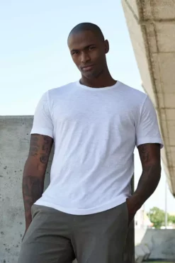 Velvet By Graham & Spencer Mens AMARO CREW NECK SLUB TEE