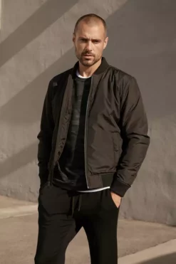 Velvet By Graham & Spencer Mens DOUGAL BOMBER JACKET