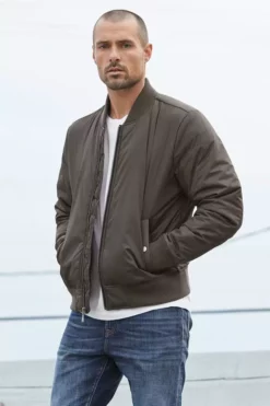 Velvet By Graham & Spencer Mens DOUGAL BOMBER JACKET