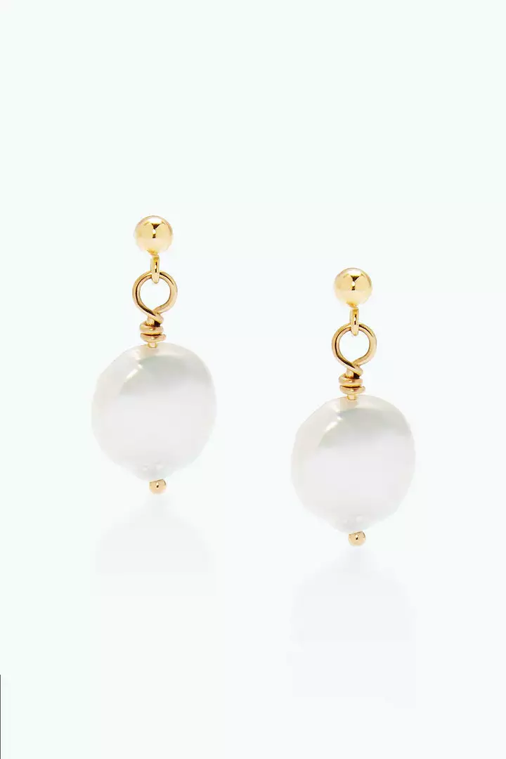 Phyllis+Rosie PEARL STUDS BY PHYLLIS AND ROSIE 1 Phyllis+Rosie PEARL STUDS BY PHYLLIS AND ROSIE