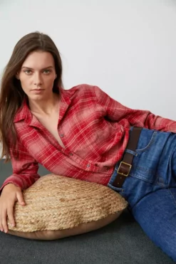 Velvet By Graham & Spencer Womens RUZ PLAID BUTTON-UP SHIRT