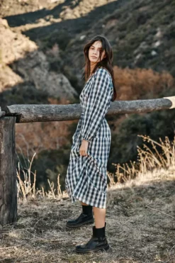 Velvet By Graham & Spencer Womens TRISH PRINTED GINGHAM DRESS