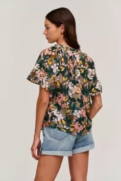 Velvet By Graham & Spencer LUCY PRINTED TOP Womens 17 Velvet By Graham & Spencer LUCY PRINTED TOP Womens