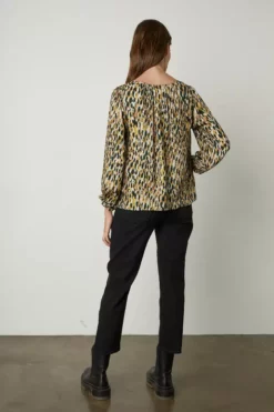 Velvet By Graham & Spencer Womens HADLEE PRINTED BLOUSE