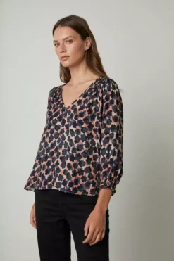 Velvet By Graham & Spencer Womens HADLEE PRINTED BLOUSE