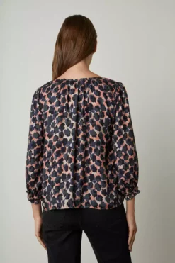 Velvet By Graham & Spencer Womens HADLEE PRINTED BLOUSE
