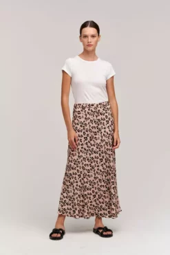 Velvet By Graham & Spencer JAINA PRINTED SKIRT