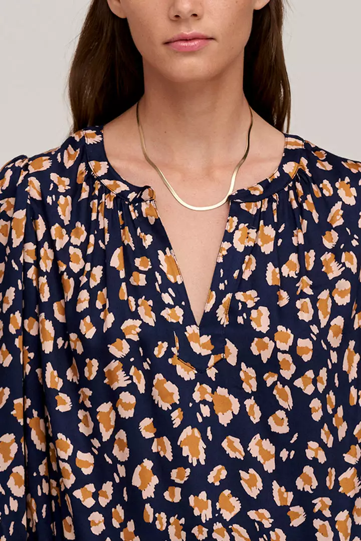 Velvet By Graham & Spencer KACY PRINTED BLOUSE 4 Velvet By Graham & Spencer KACY PRINTED BLOUSE