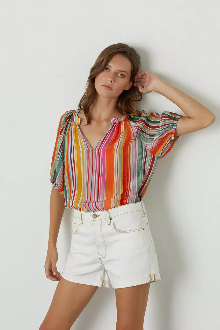 Velvet By Graham & Spencer JESSICA V-NECK PRINTED TOP Womens 4 Velvet By Graham & Spencer JESSICA V-NECK PRINTED TOP Womens