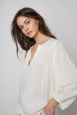 Velvet By Graham & Spencer ELIZA HALF PLACKET BLOUSE