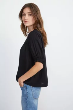 Velvet By Graham & Spencer Womens TRIXIE RUFFLED BLOUSE