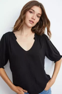 Velvet By Graham & Spencer Womens TRIXIE RUFFLED BLOUSE