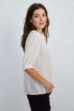 Velvet By Graham & Spencer Womens TRIXIE RUFFLED BLOUSE