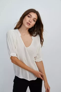 Velvet By Graham & Spencer Womens TRIXIE RUFFLED BLOUSE