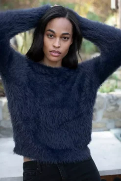 Velvet By Graham & Spencer Womens RAY CREW NECK SWEATER 21 Velvet By Graham & Spencer Womens RAY CREW NECK SWEATER