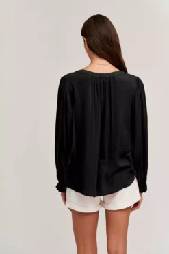 Velvet By Graham & Spencer JOLENE V-NECK BLOUSE Womens 23 Velvet By Graham & Spencer JOLENE V-NECK BLOUSE Womens