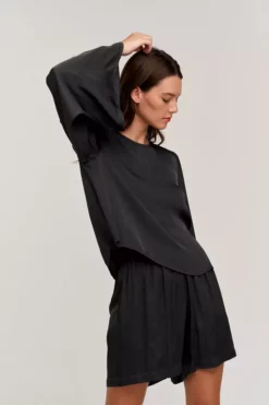 Velvet By Graham & Spencer Womens MAE BELL SLEEVE BLOUSE